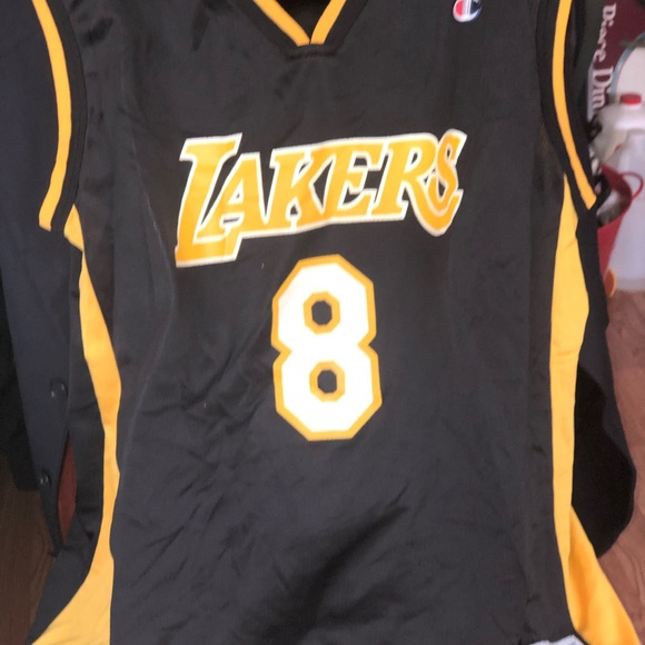 Vintage 90’s champion Men’s Kobe Bryant Jersey - Picture 4 of 7